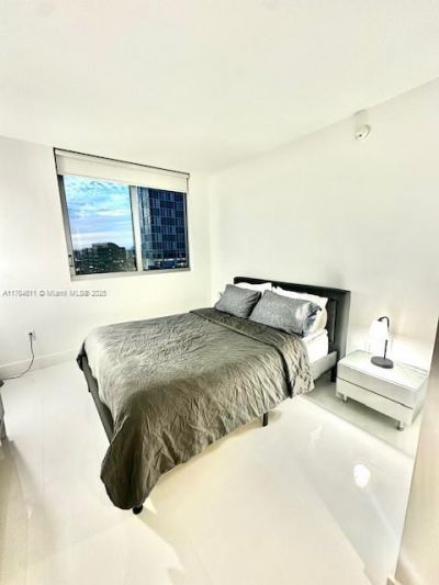 92 SW 3rd St, Unit 1410, Miami, FL 33130 Photo