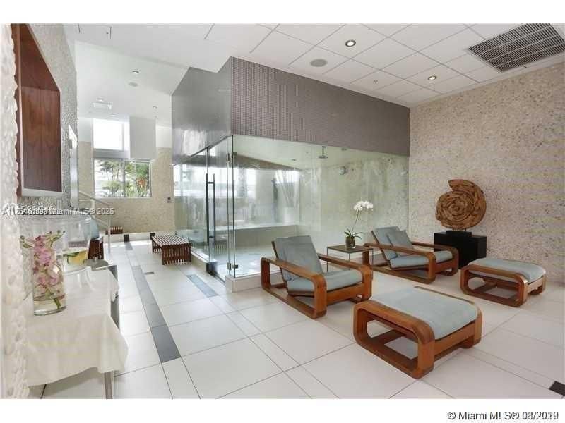 92 SW 3rd St, Unit 1410, Miami, FL 33130 Photo