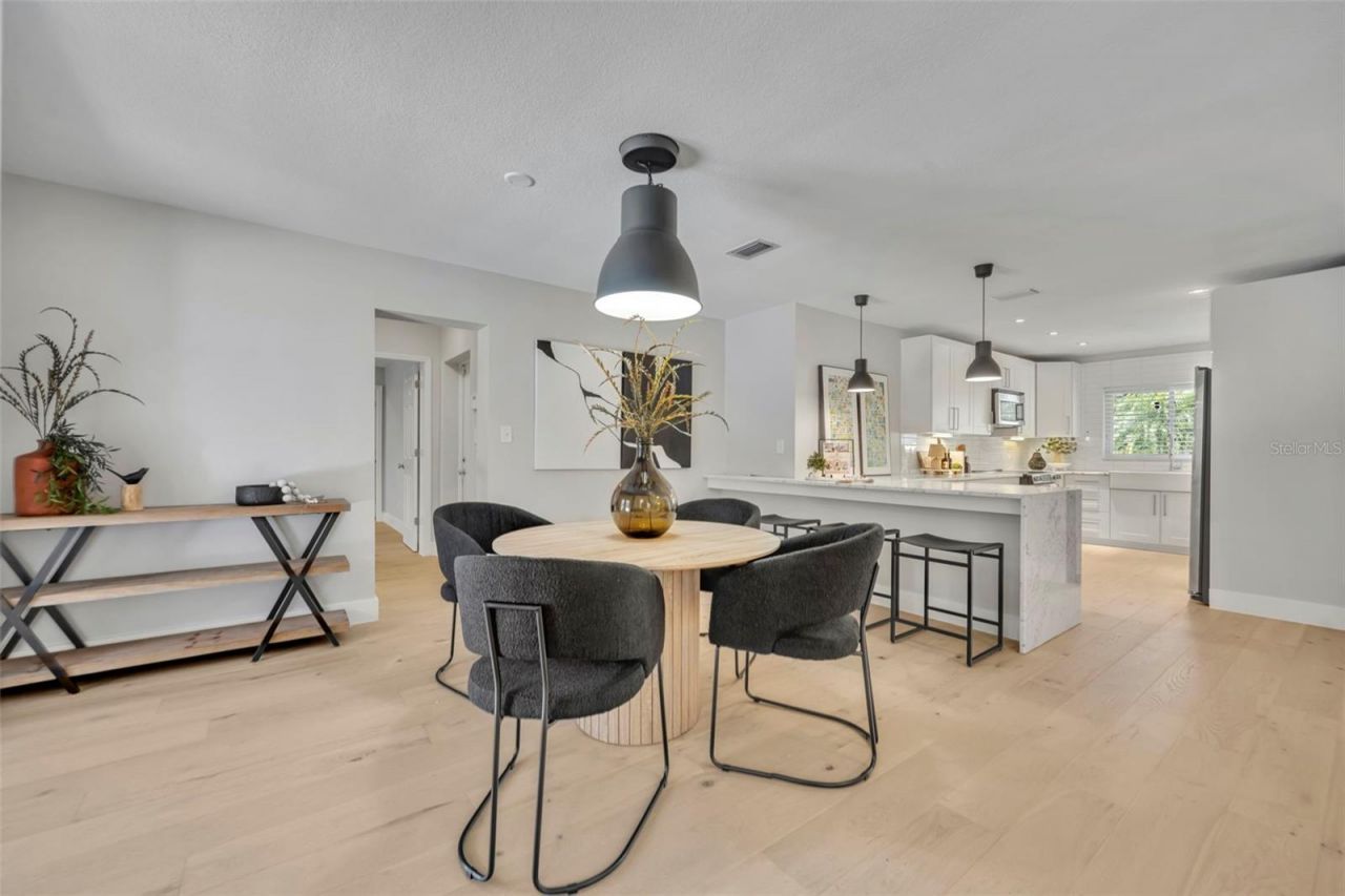 1901 Lake Sue Drive, Orlando, FL 32803 Photo