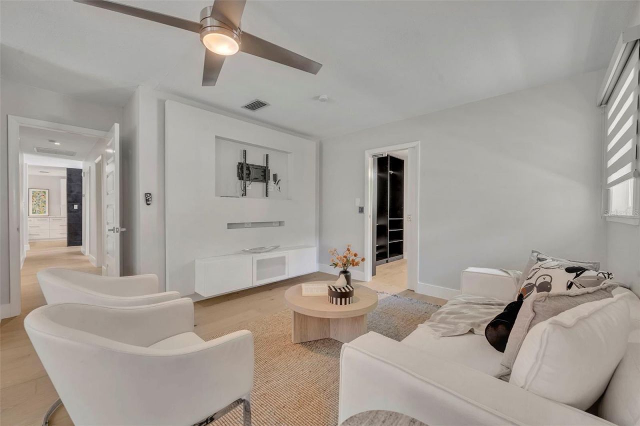 1901 Lake Sue Drive, Orlando, FL 32803 Photo