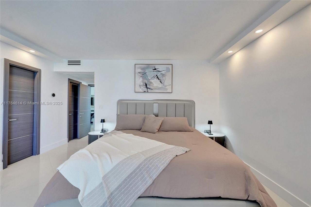 4001 S Ocean Dr, Unit 16P, Hollywood, FL 33019 Photo