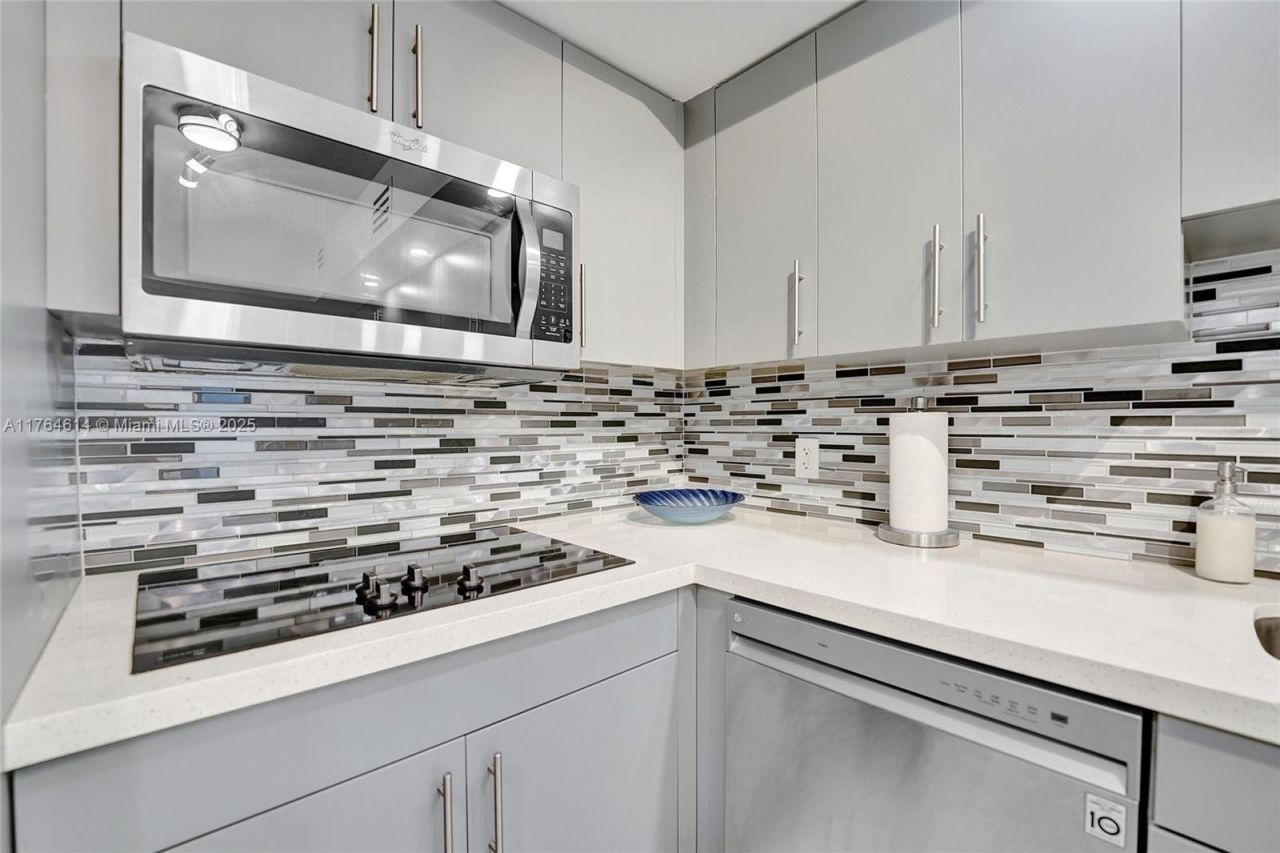 4001 S Ocean Dr, Unit 16P, Hollywood, FL 33019 Photo