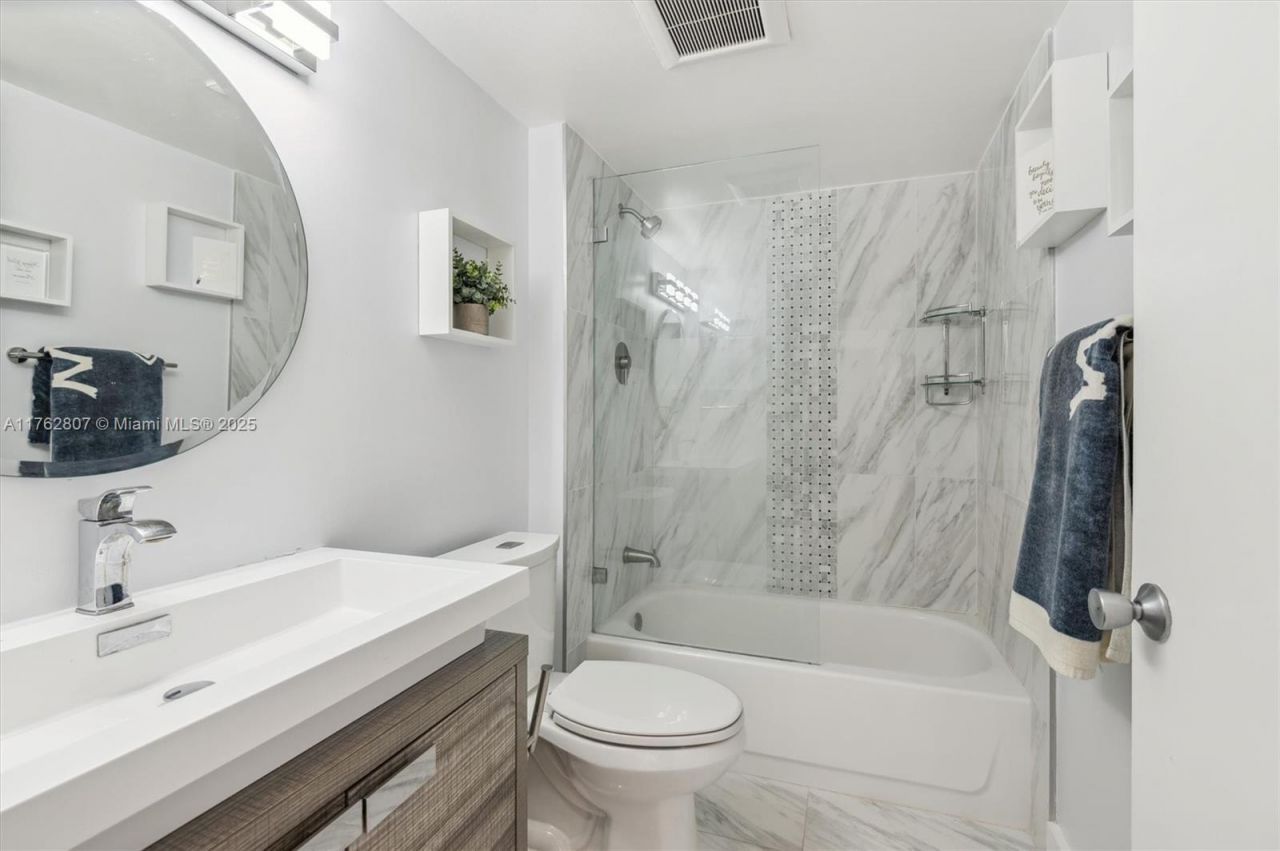 Please Call For Address, Unit 1816, Aventura, FL 33180 Photo