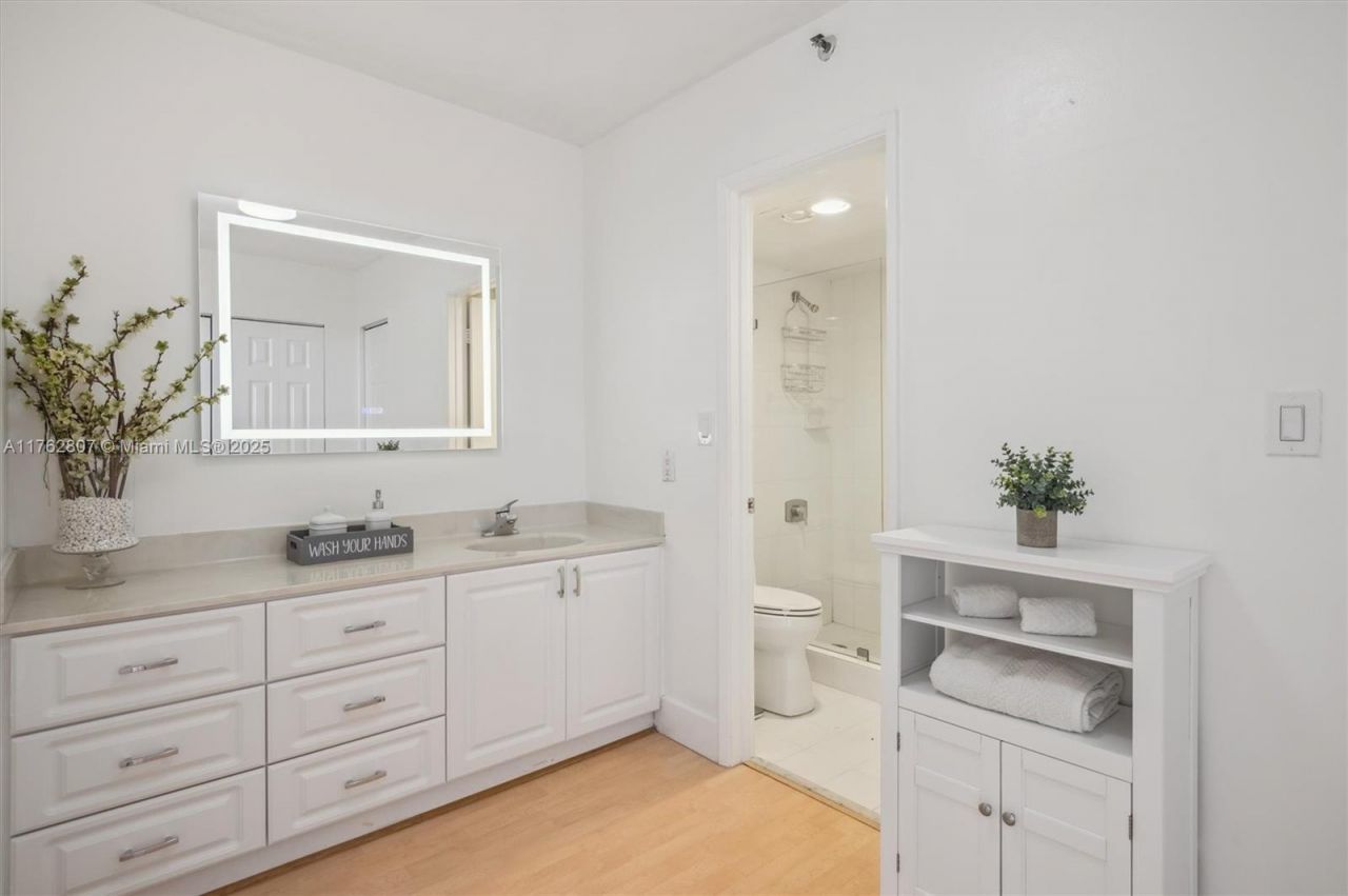 Please Call For Address, Unit 1816, Aventura, FL 33180 Photo