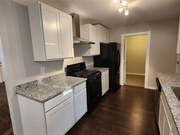 112 Elm Street, Roxton, TX 75477