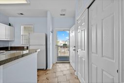 901 West Port Dr. photo 4