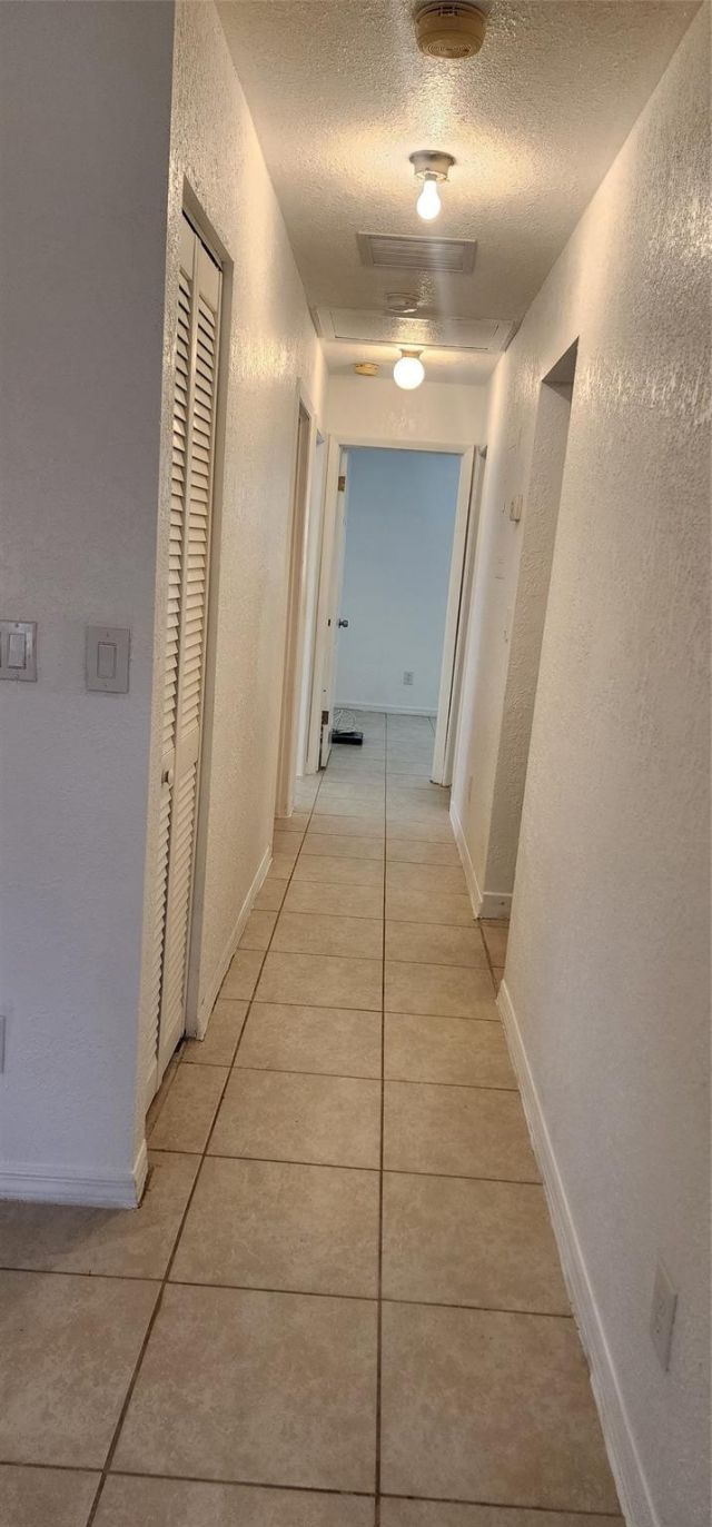 2829 NW 9th Place, Fort Lauderdale, FL 33311 Photo