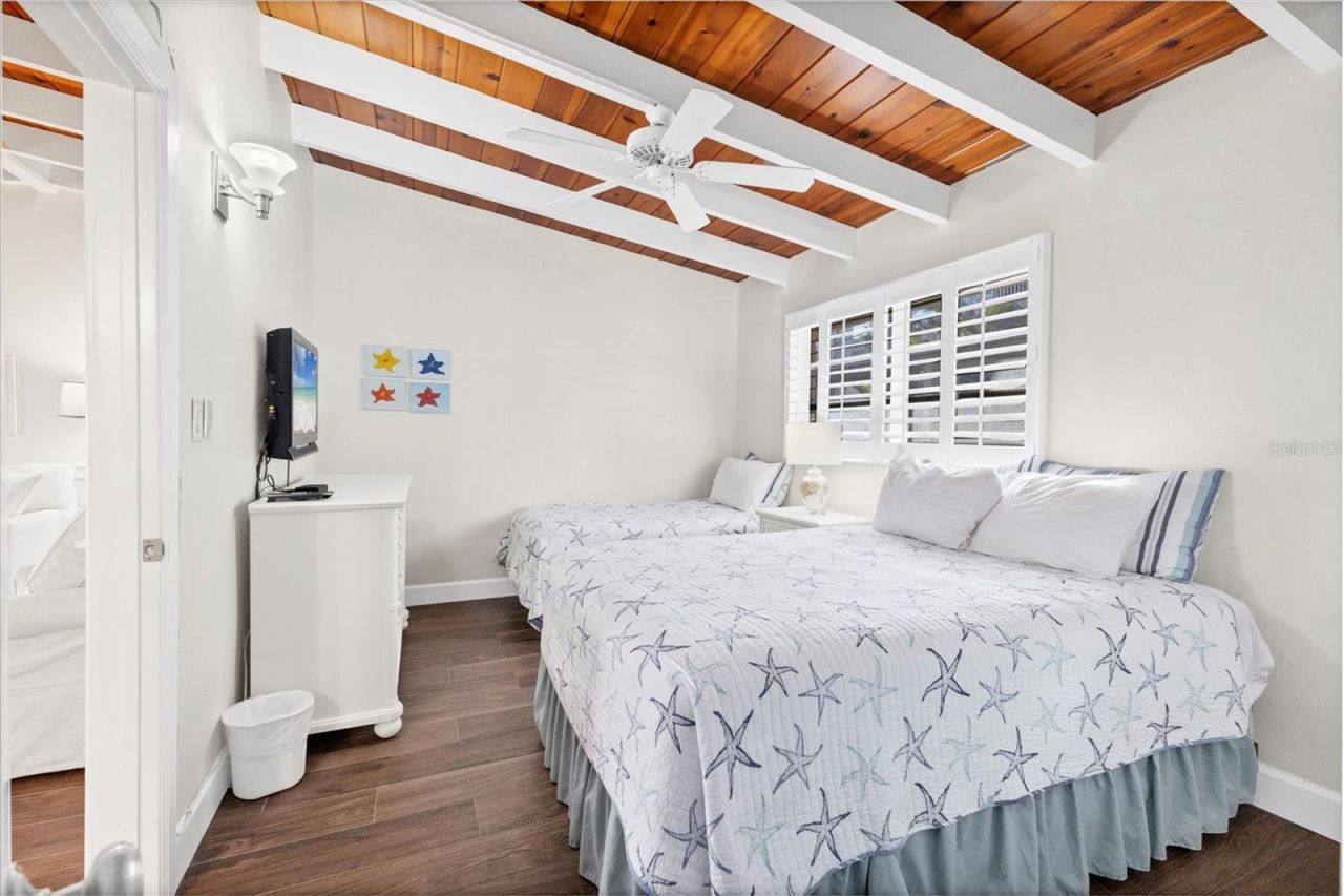 6006 Midnight Pass Road, Unit 15, Sarasota, FL 34242 Photo