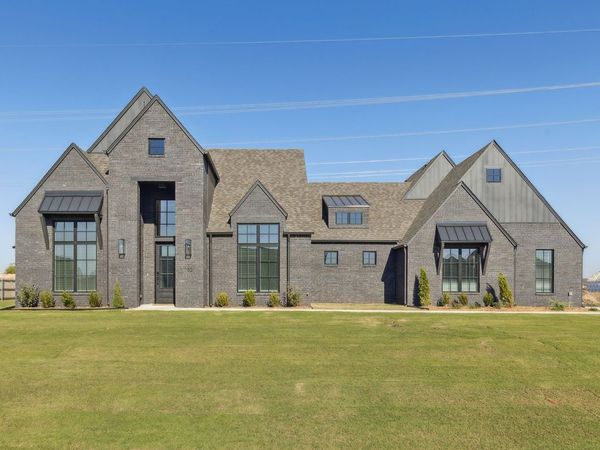 17527 S 52nd East Avenue, Bixby, OK 74008