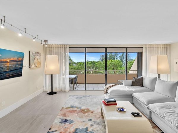 11113 Biscayne Blvd, Unit 253, Miami, FL 33181