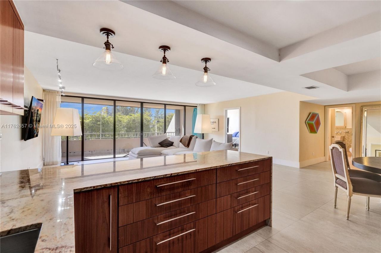 11113 Biscayne Blvd, Unit 253, Miami, FL 33181 Photo