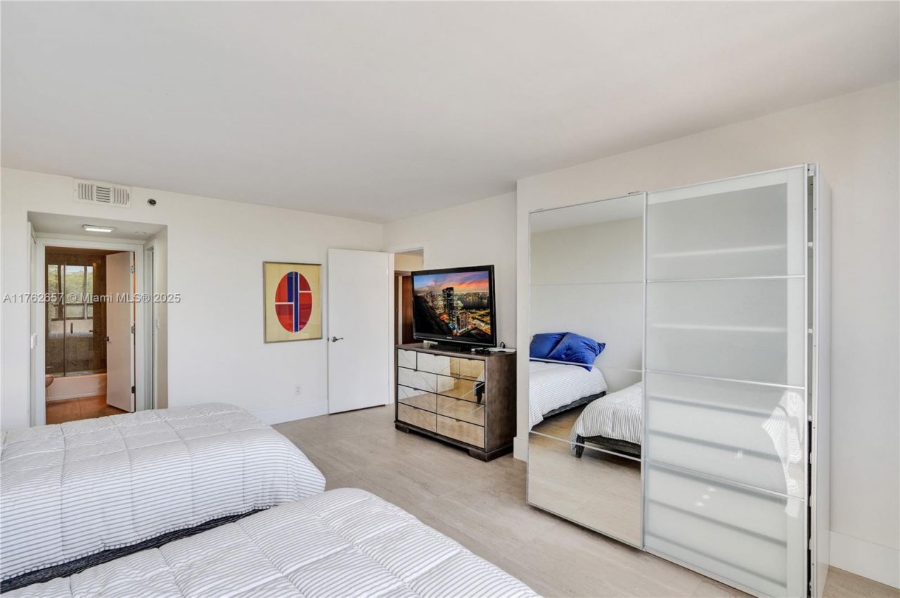 11113 Biscayne Blvd, Unit 253, Miami, FL 33181 Photo