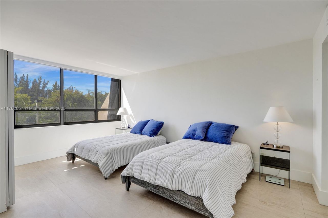 11113 Biscayne Blvd, Unit 253, Miami, FL 33181 Photo