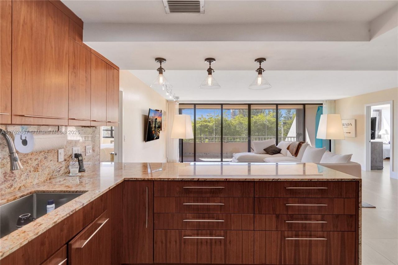 11113 Biscayne Blvd, Unit 253, Miami, FL 33181 Photo