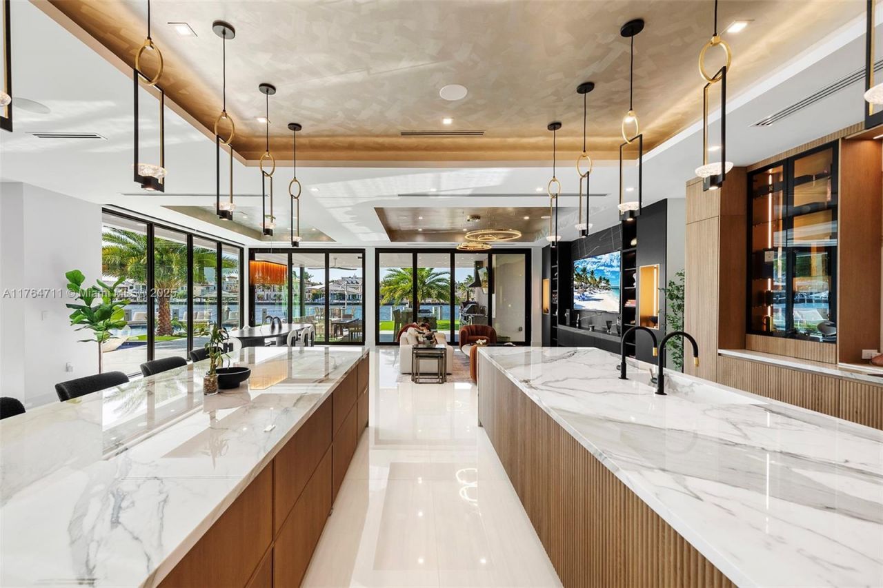 501 Middle River Dr, Fort Lauderdale, FL 33304 Photo