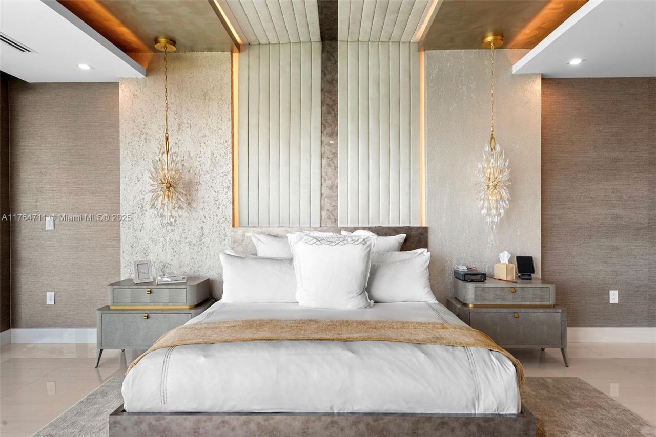 501 Middle River Dr, Fort Lauderdale, FL 33304 Photo