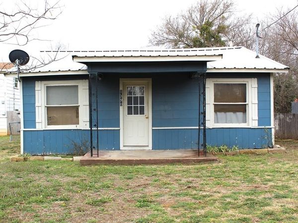 1390 N Estes Street, Stephenville, TX 76401