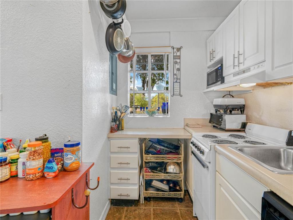 1517 Club Circle, Unit 8992, Lakeshore, FL 33854 Photo