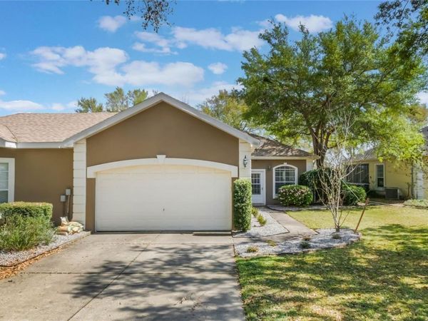 6200 TOPSAIL ROAD, LADY LAKE, FL 32159