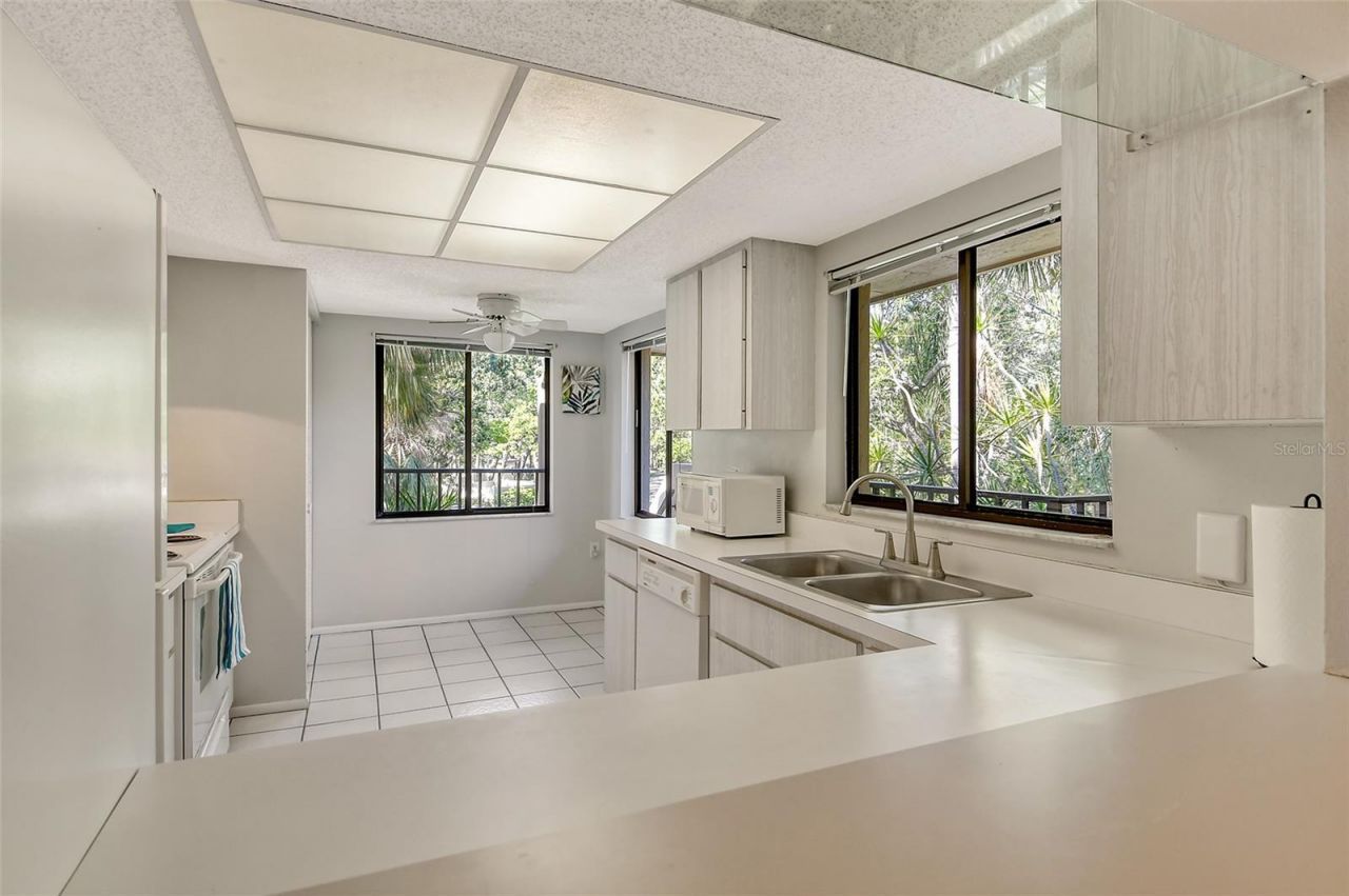 6450 Wild Oak Bay Boulevard, Unit 240, Bradenton, FL 34210 Photo