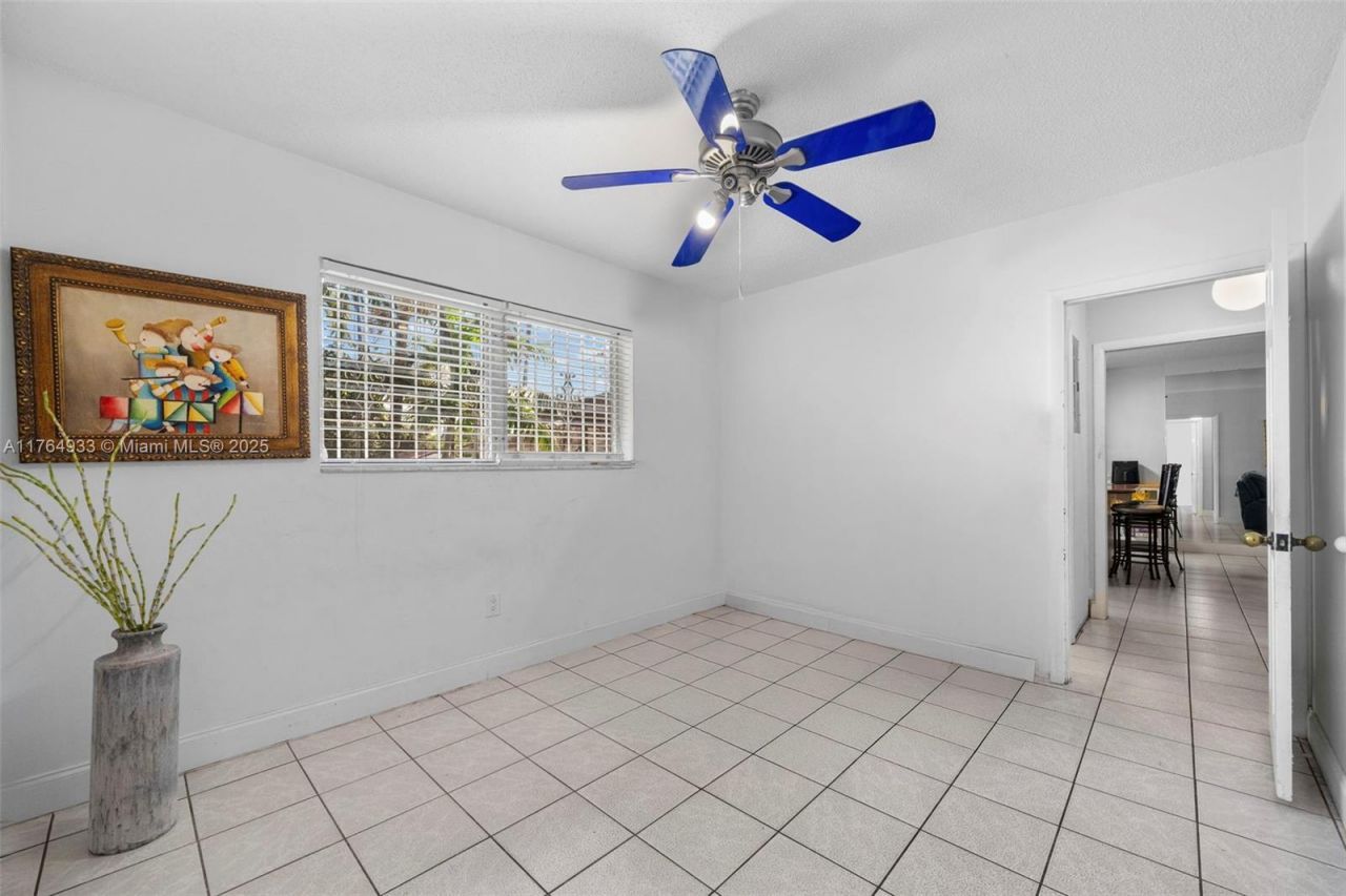 5810 SW 22nd St, Miami, FL 33155 Photo