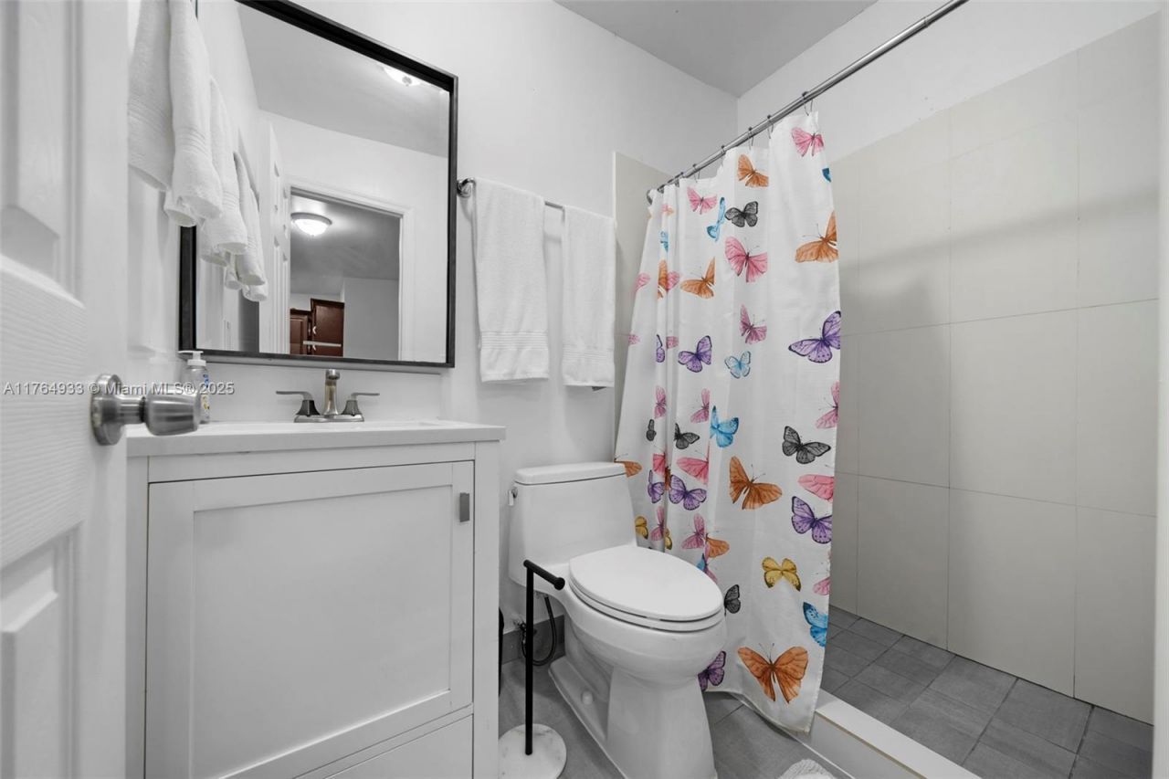 5810 SW 22nd St, Miami, FL 33155 Photo