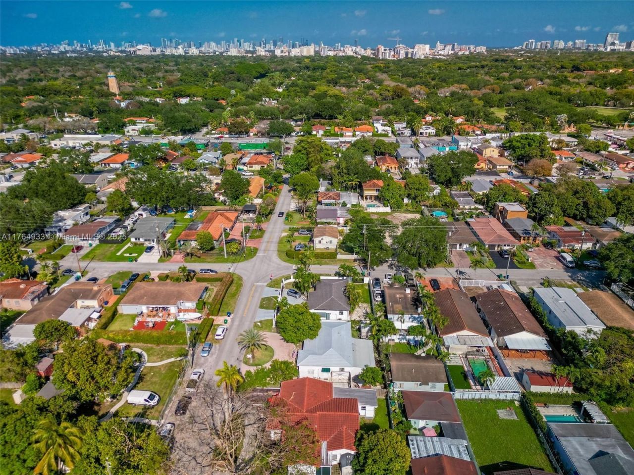 5810 SW 22nd St, Miami, FL 33155 Photo