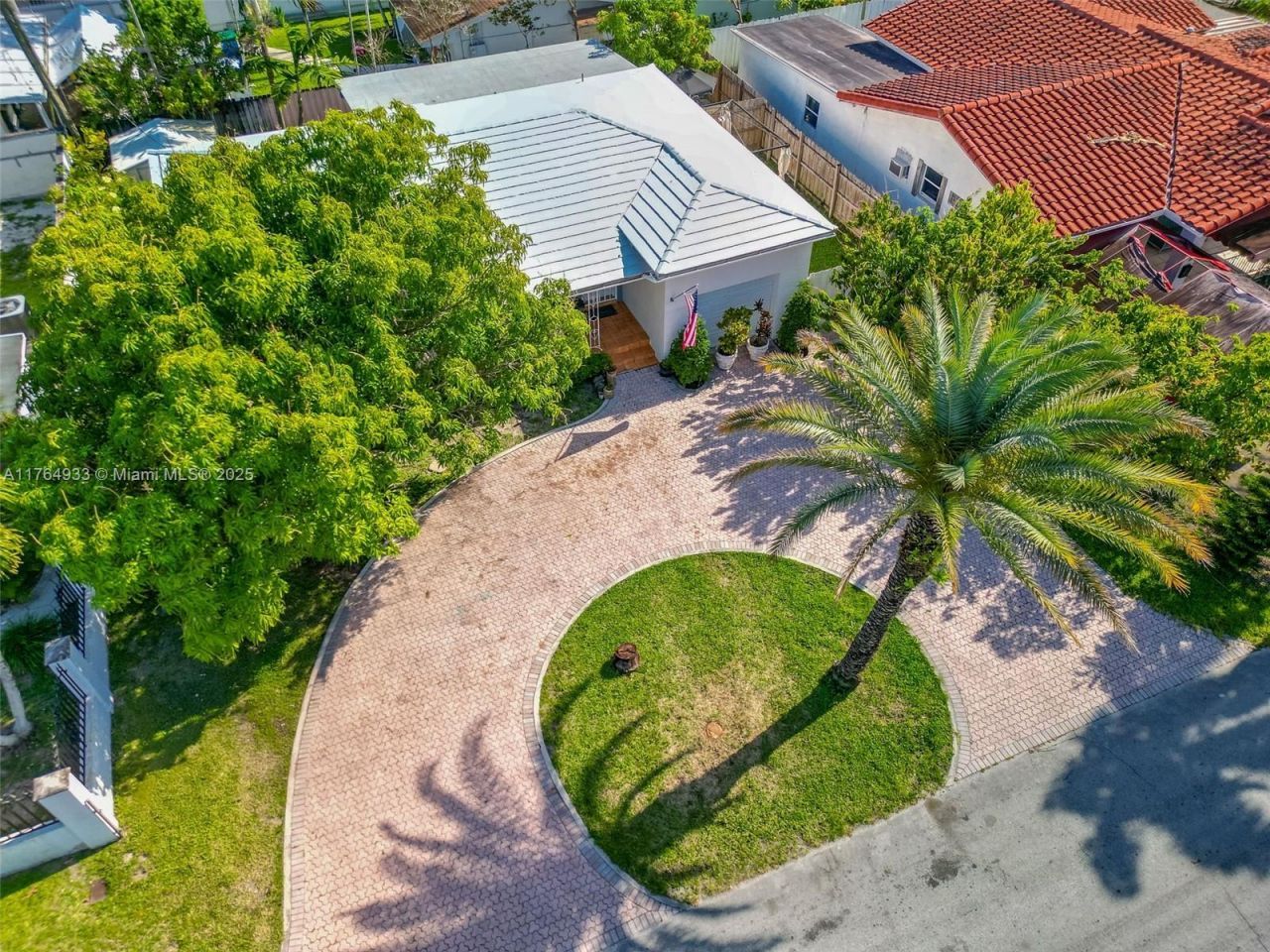 5810 SW 22nd St, Miami, FL 33155 Photo