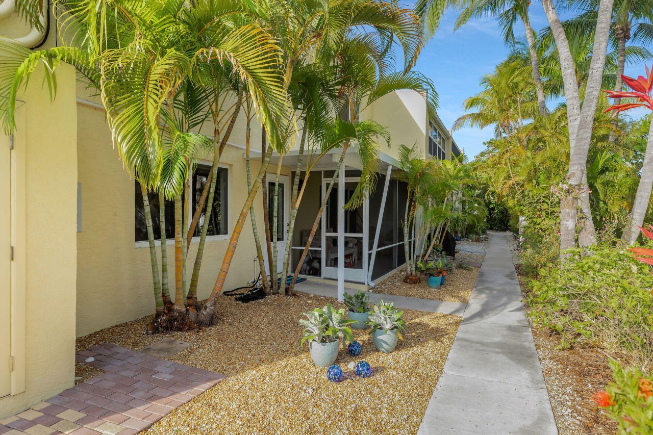 591 Sombrero Beach Road, Unit 8 B, Marathon, FL 33050 Photo