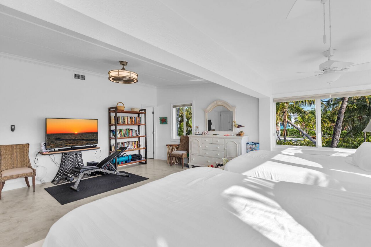 591 Sombrero Beach Road, Unit 8 B, Marathon, FL 33050 Photo