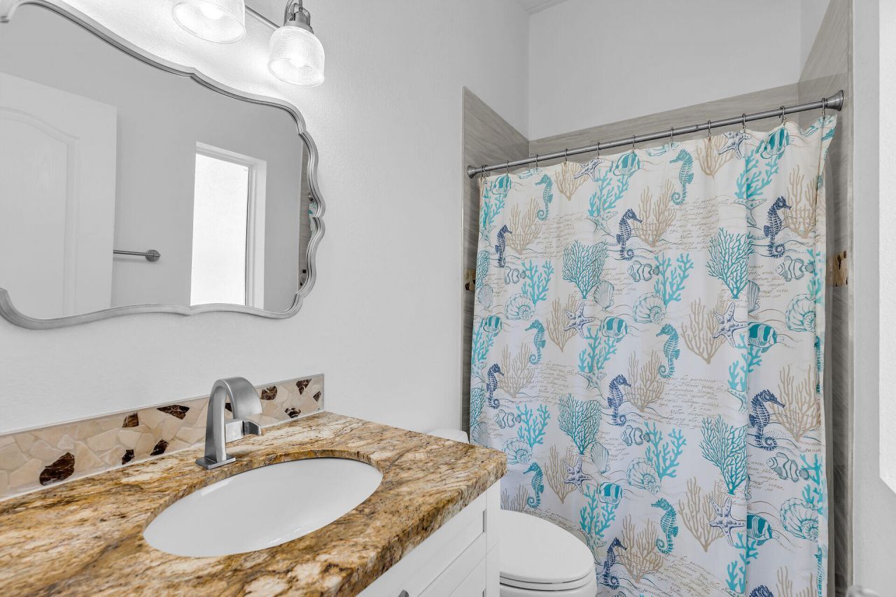 591 Sombrero Beach Road, Unit 8 B, Marathon, FL 33050 Photo