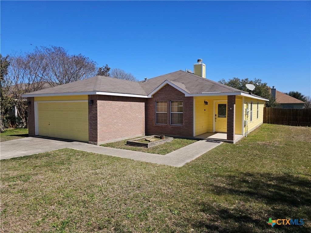 2043 Dragon Trail, New Braunfels, TX 78130 Main Photo