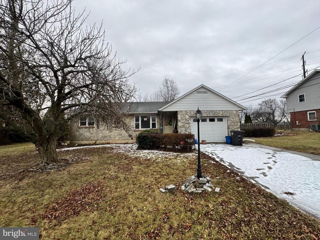 1225 BRENTWOOD AVENUE, BETHLEHEM, PA 18017