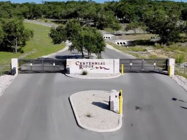 1000 Earle Oak, Bulverde, TX 78163