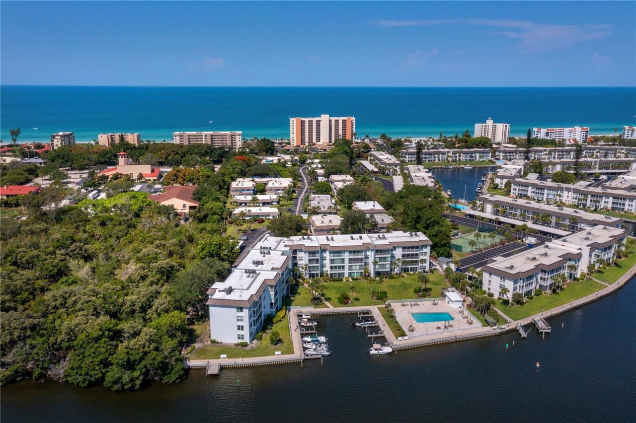 600 Sutton Place, Unit 104B, Longboat Key, FL 34228 Photo