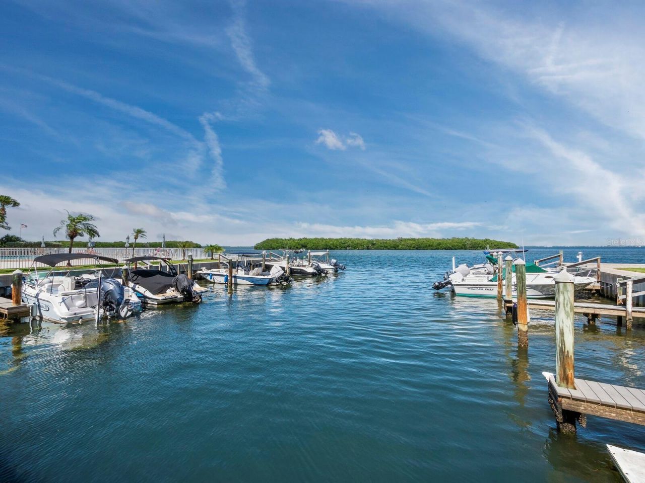 600 Sutton Place, Unit 104B, Longboat Key, FL 34228 Photo