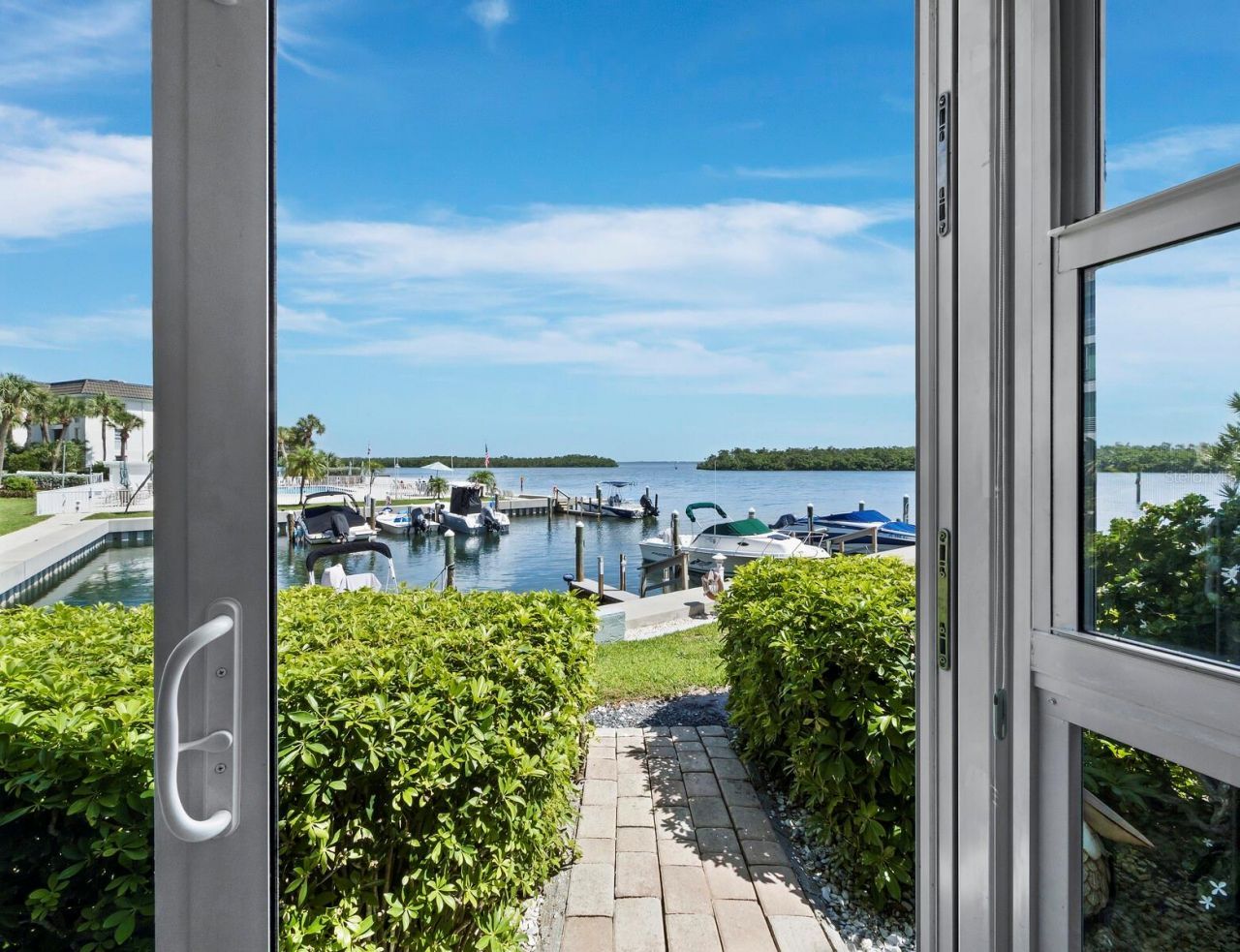 600 Sutton Place, Unit 104B, Longboat Key, FL 34228 Photo