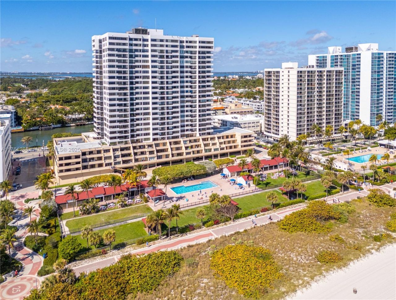 2555 Collins Ave, Unit 2104, Miami Beach, FL 33140 Photo