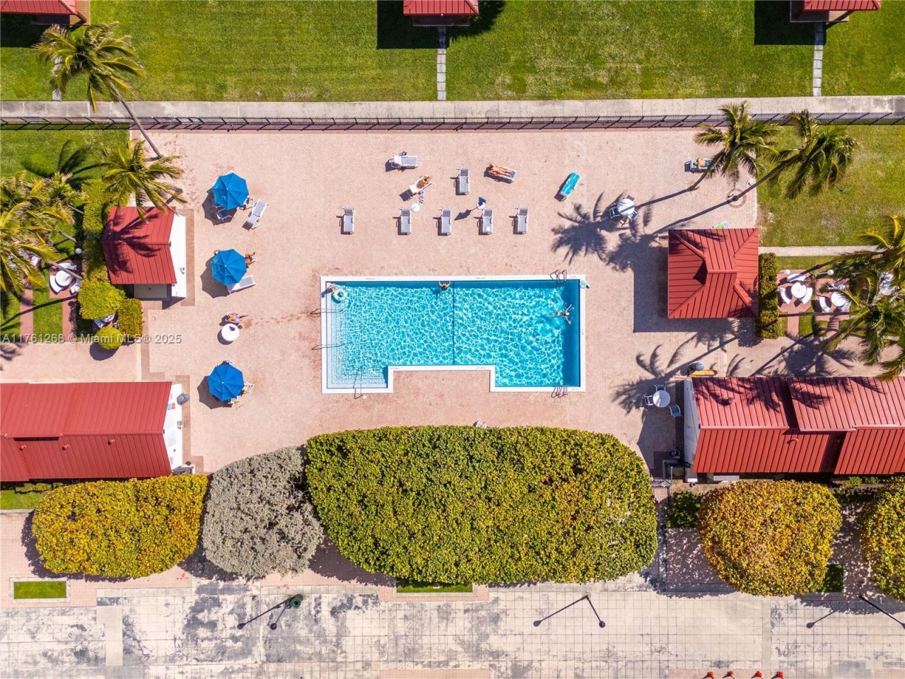 2555 Collins Ave, Unit 2104, Miami Beach, FL 33140 Photo