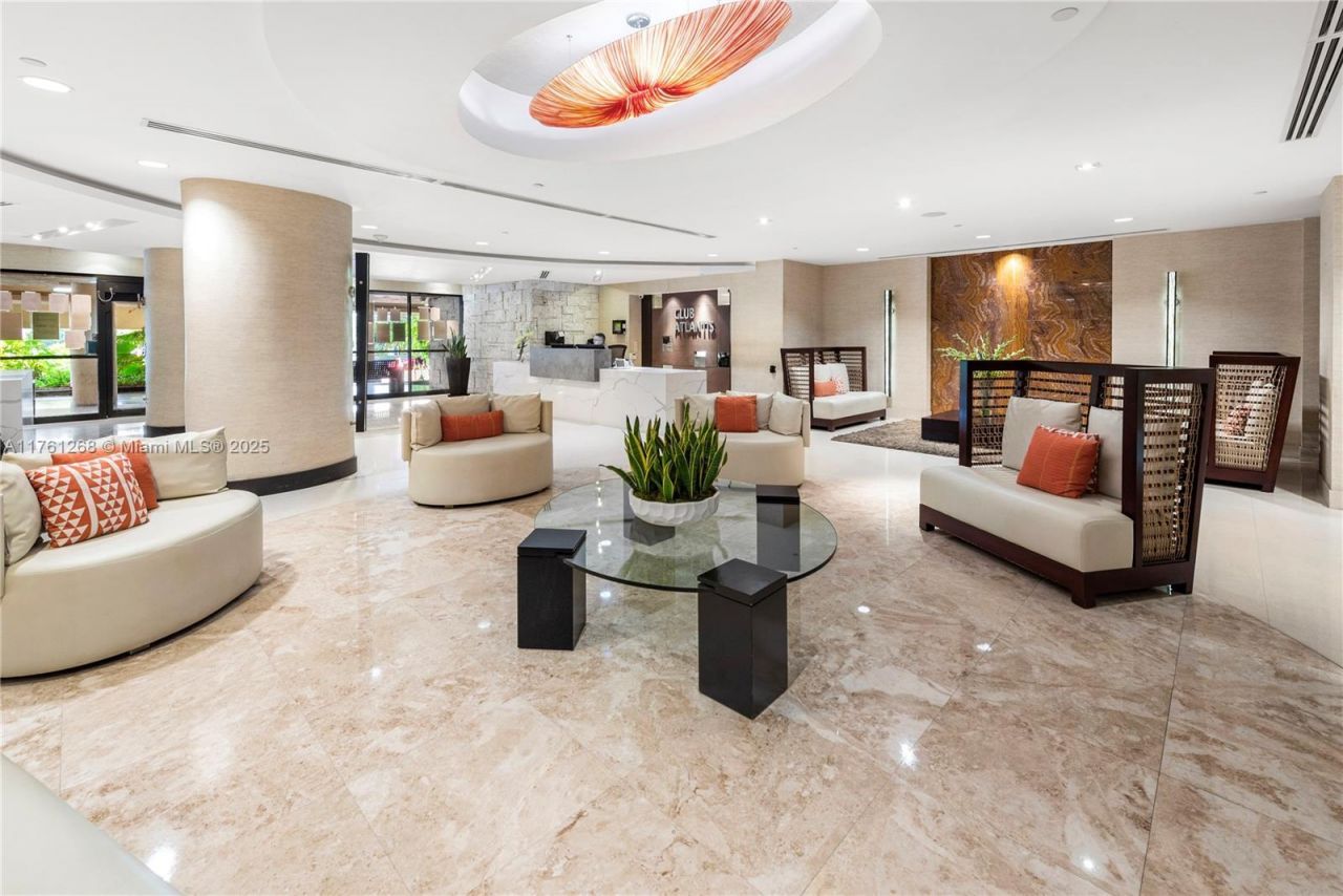 2555 Collins Ave, Unit 2104, Miami Beach, FL 33140 Photo