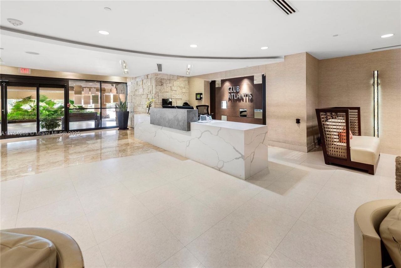 2555 Collins Ave, Unit 2104, Miami Beach, FL 33140 Photo