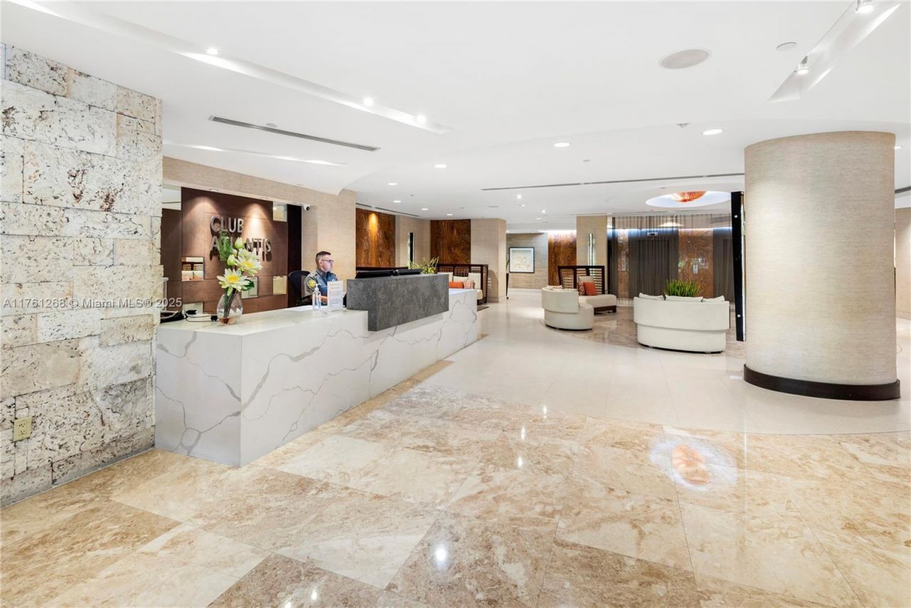 2555 Collins Ave, Unit 2104, Miami Beach, FL 33140 Photo