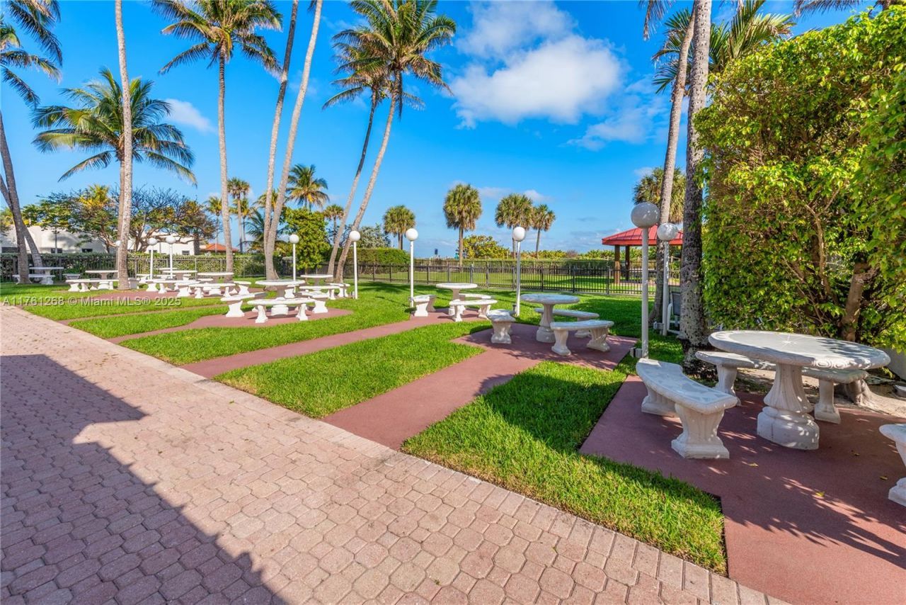 2555 Collins Ave, Unit 2104, Miami Beach, FL 33140 Photo