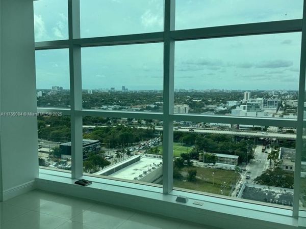 175 SW 7th St, Unit 1812, Miami, FL 33130
