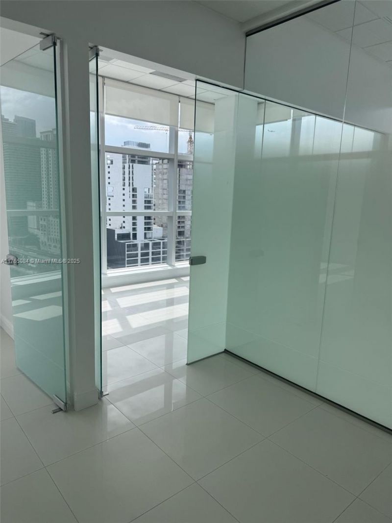 175 SW 7th St, Unit 1812, Miami, FL 33130 Photo