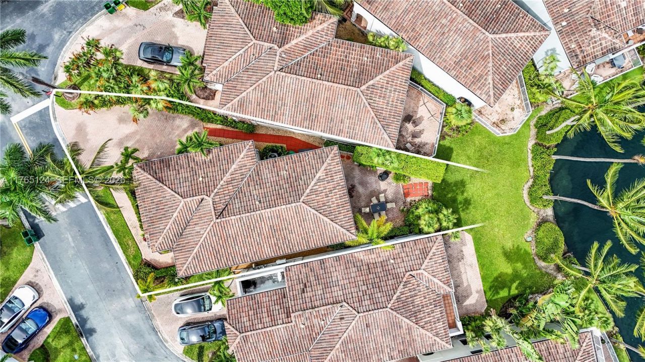 3015 NE 208th St, Aventura, FL 33180 Photo