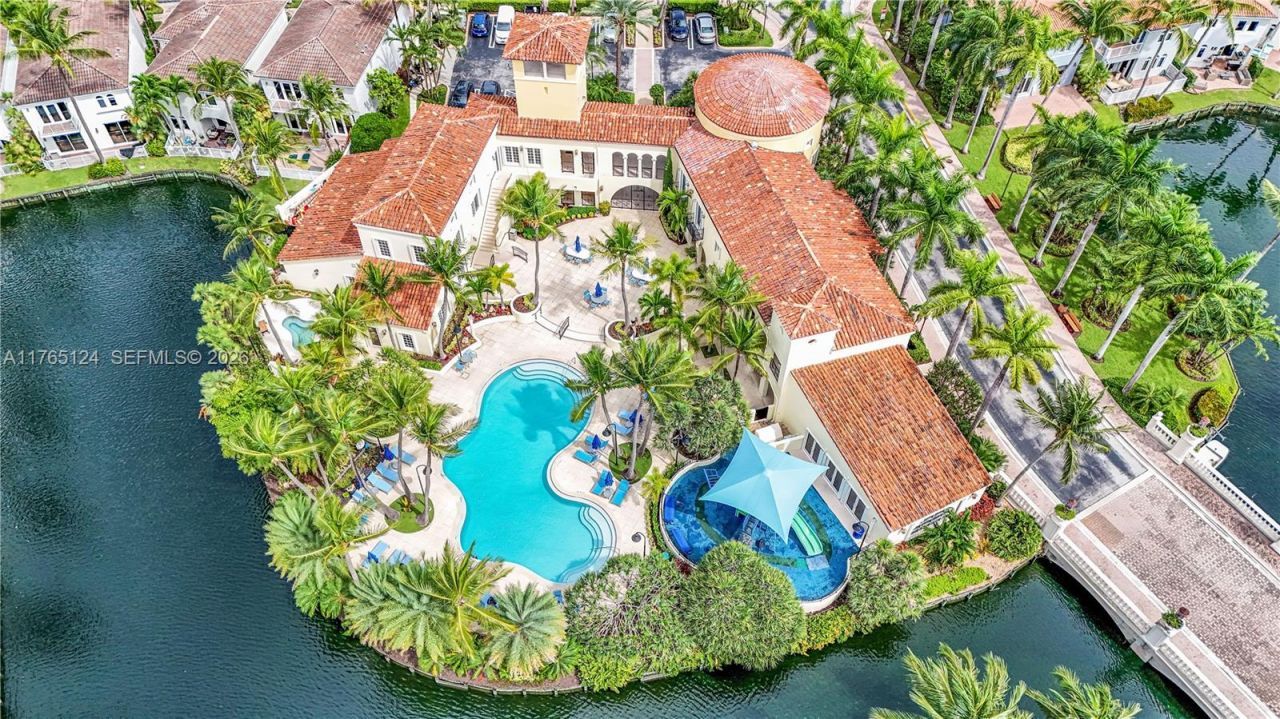 3015 NE 208th St, Aventura, FL 33180 Photo