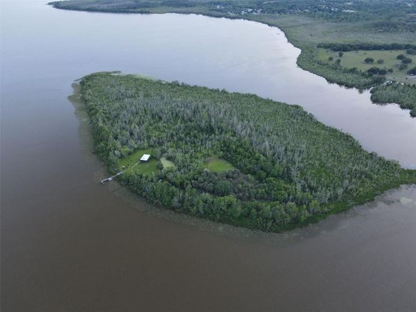 6001 BIRD ISLAND DRIVE, LADY LAKE, FL 32159