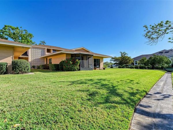 2233 BENEVA TERRACE, Unit 2232, SARASOTA, FL 34232