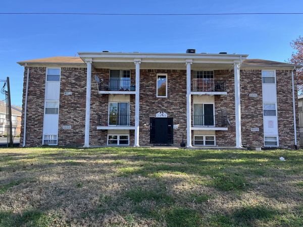 2048 S Florence Avenue, Springfield, MO 65807